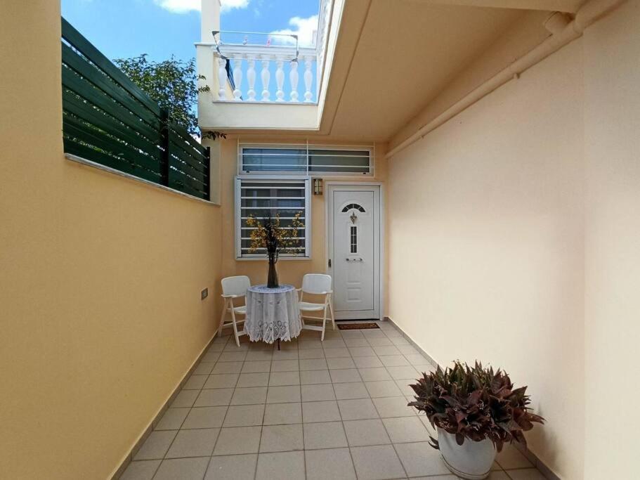 Takis & Machi House Apartamento Rafína Exterior foto